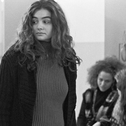 a-song-is-not-enough-Ena-tragoudi-de-ftanei-1
